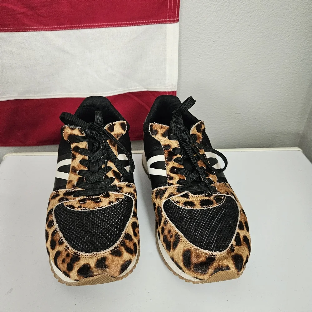 TRETORN Women's Loyola Cheetah print sneakers Size 9